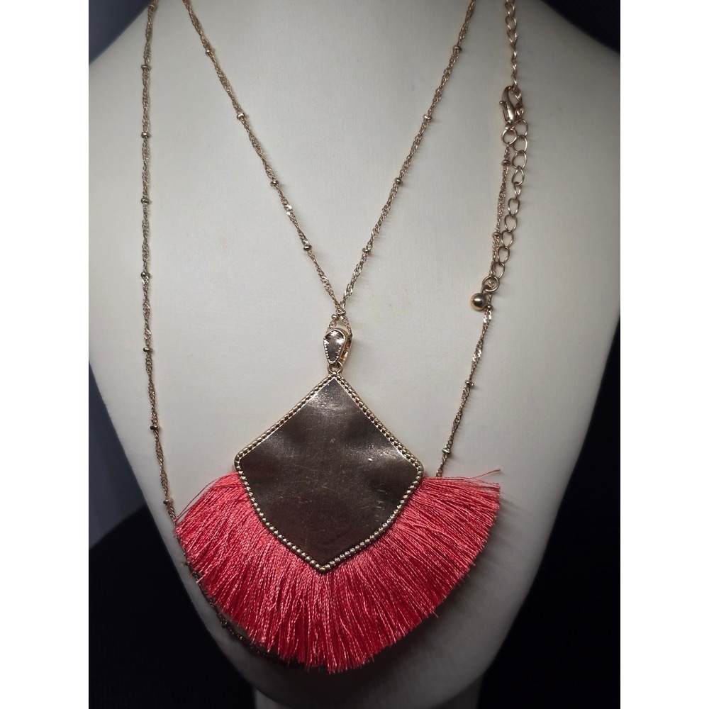 coral fringe pendant necklace with goldtone chain